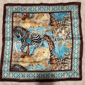 LILLY PULITZER ANNUAL GIFT LILLY’s ZOO SILK SCARF BRAND NEW